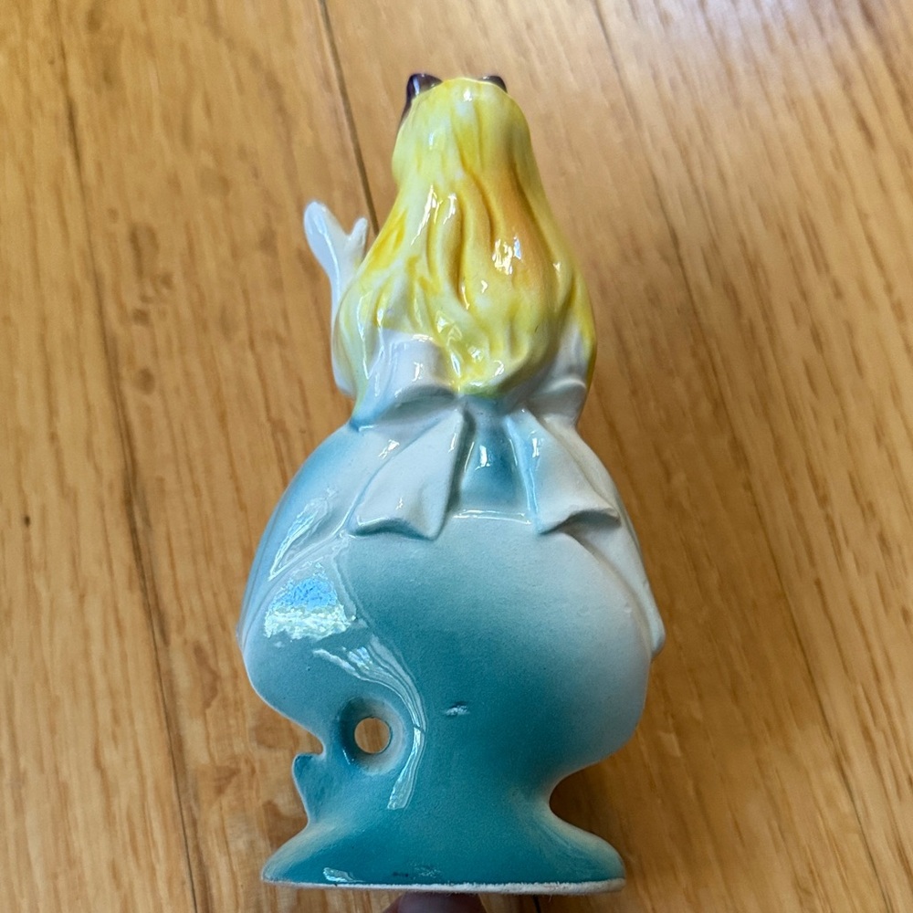 Walt Disney Productions Vintage 1960 Alice In Wonderland Porcelain Figurine - Picture 5 of 10